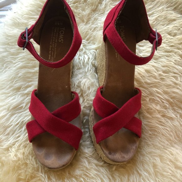 Tom's Red Wedges - Picture 2 of 4